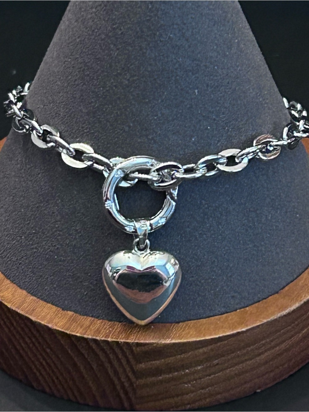 BAD Polished 8 Inch Silver Heart Toggle Bracelet with Lobster Claw Clasp New